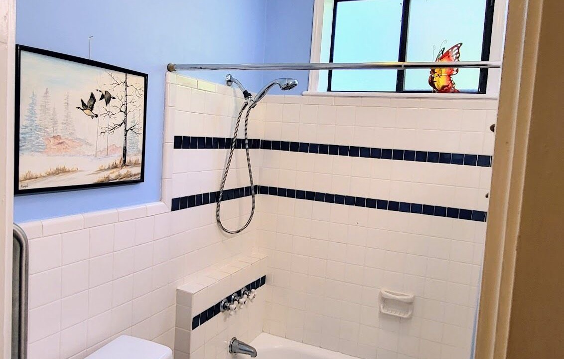 Photo of Bathroom in Bishop