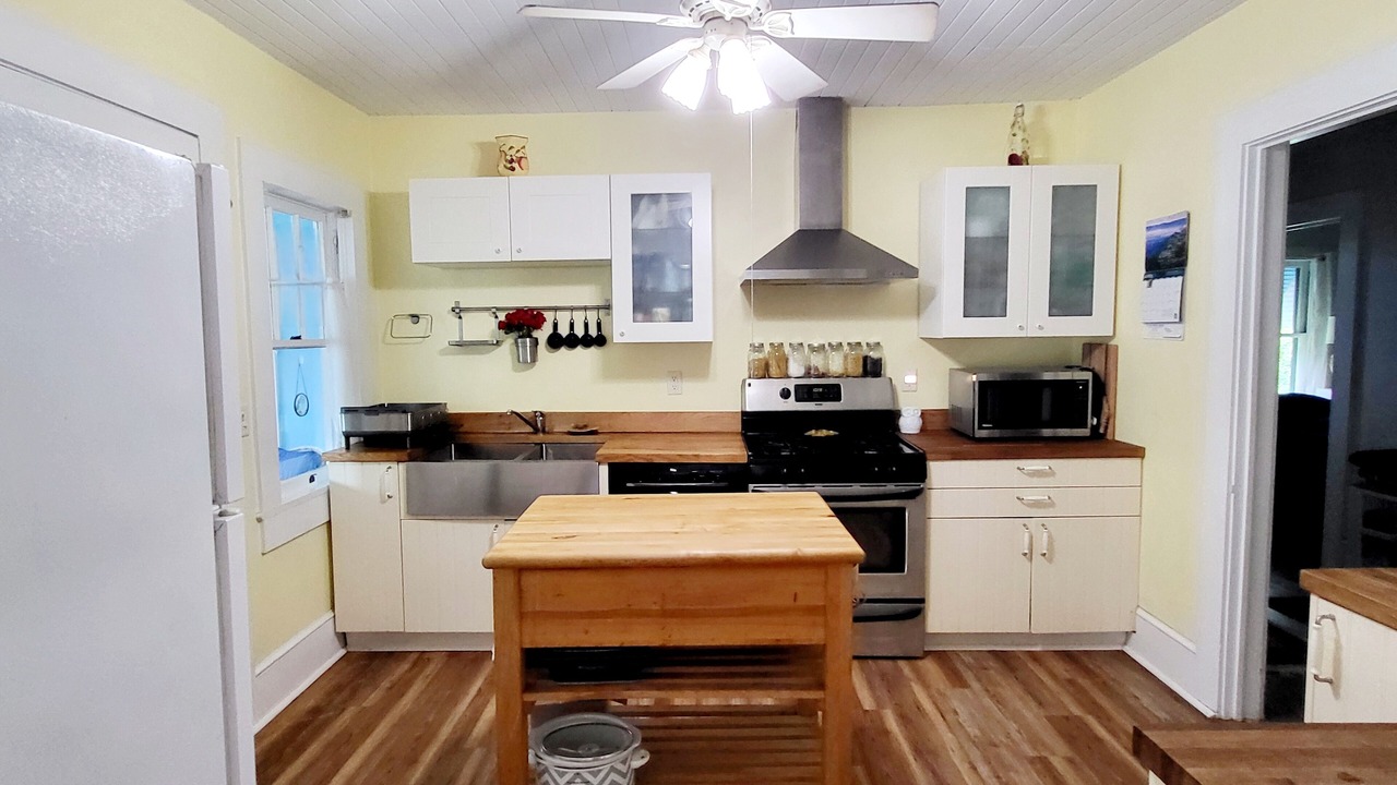 Photo of Kitchen in Bishop