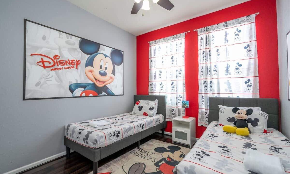Photo of Bedroom in Trafalgar Village