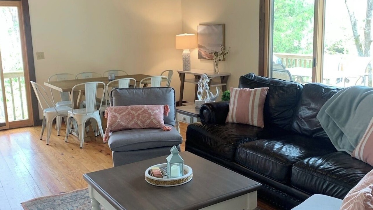 Photo of Livingroom in West Union