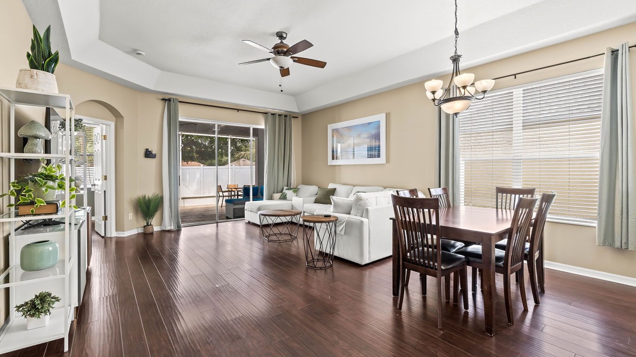 Photo of Livingroom in Riverview