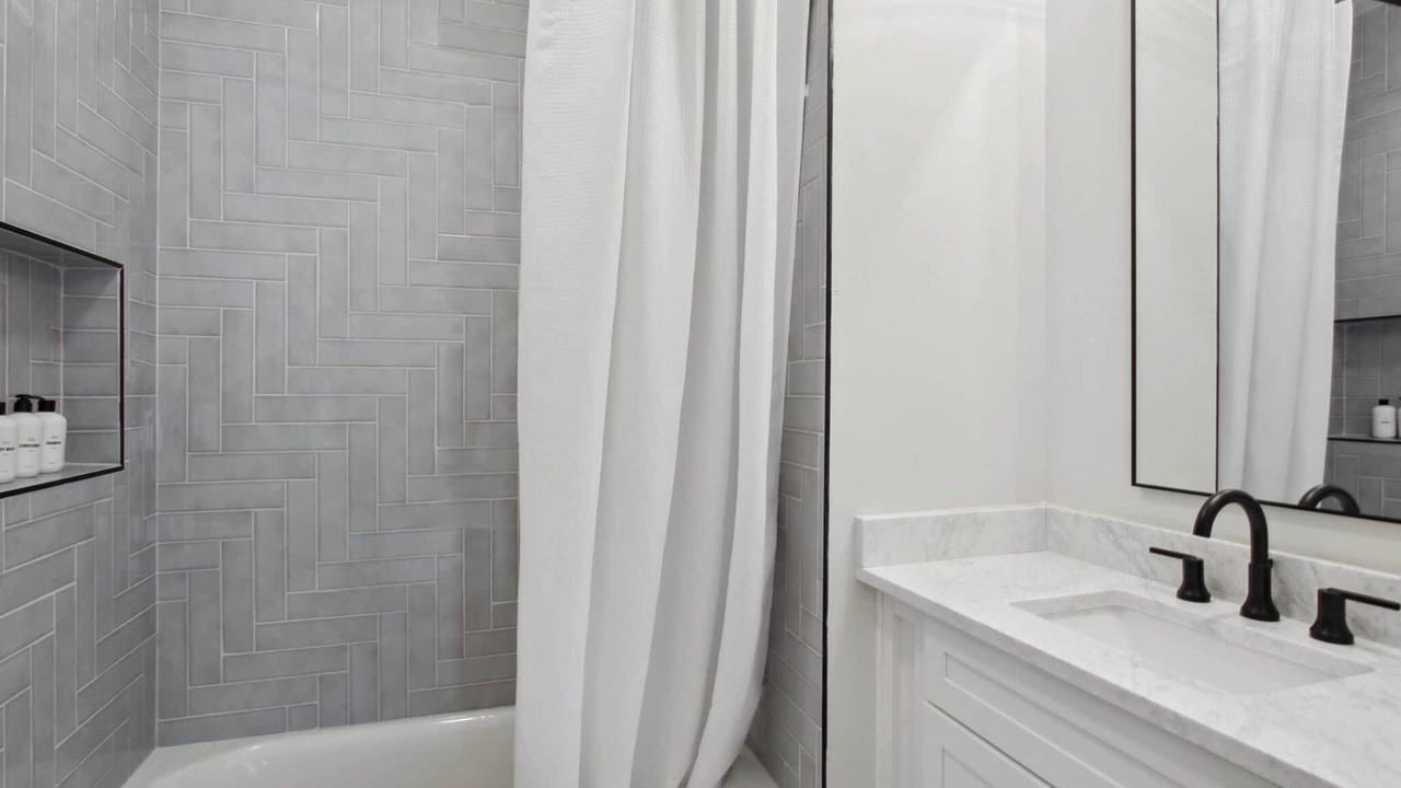 Photo of Bathroom in Old West Broad Neighborhood