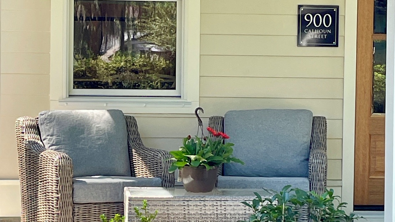 Photo of Outdoor in Uptown
