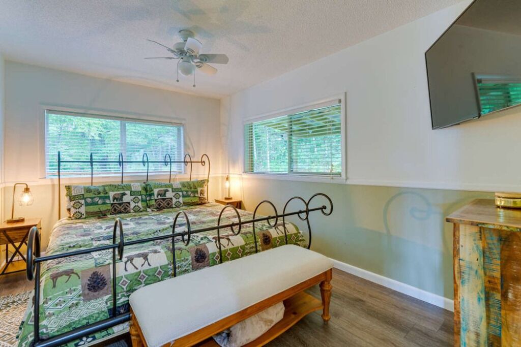 Photo of Bedroom in Robbinsville