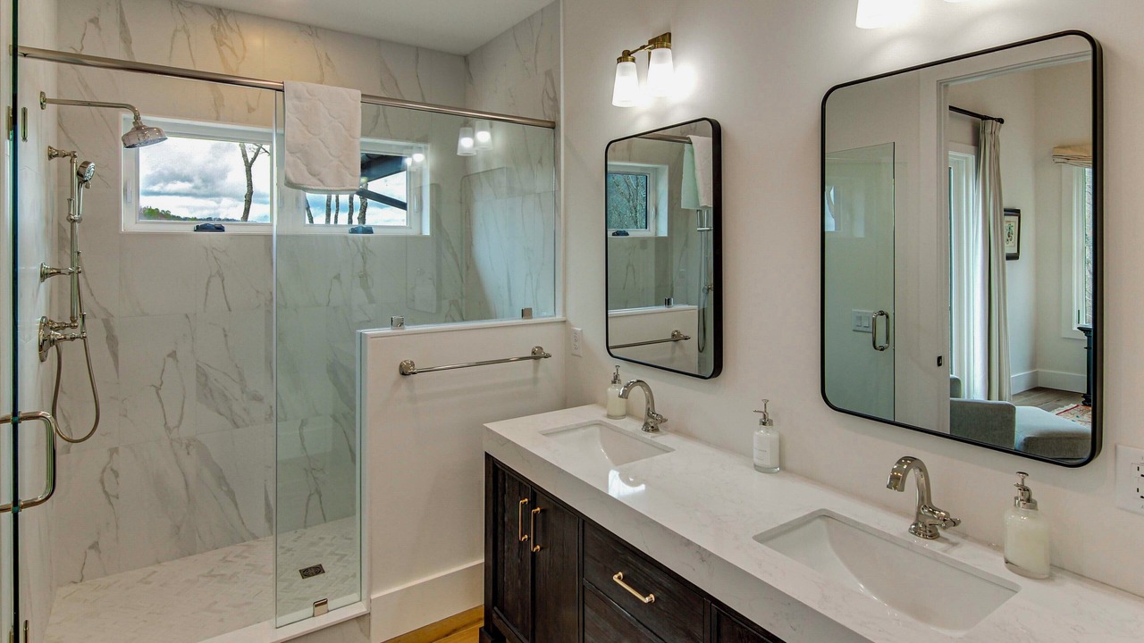 Photo of Bathroom in Glenville