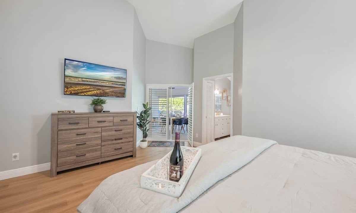 Photo of Bedroom in Crown Pointe