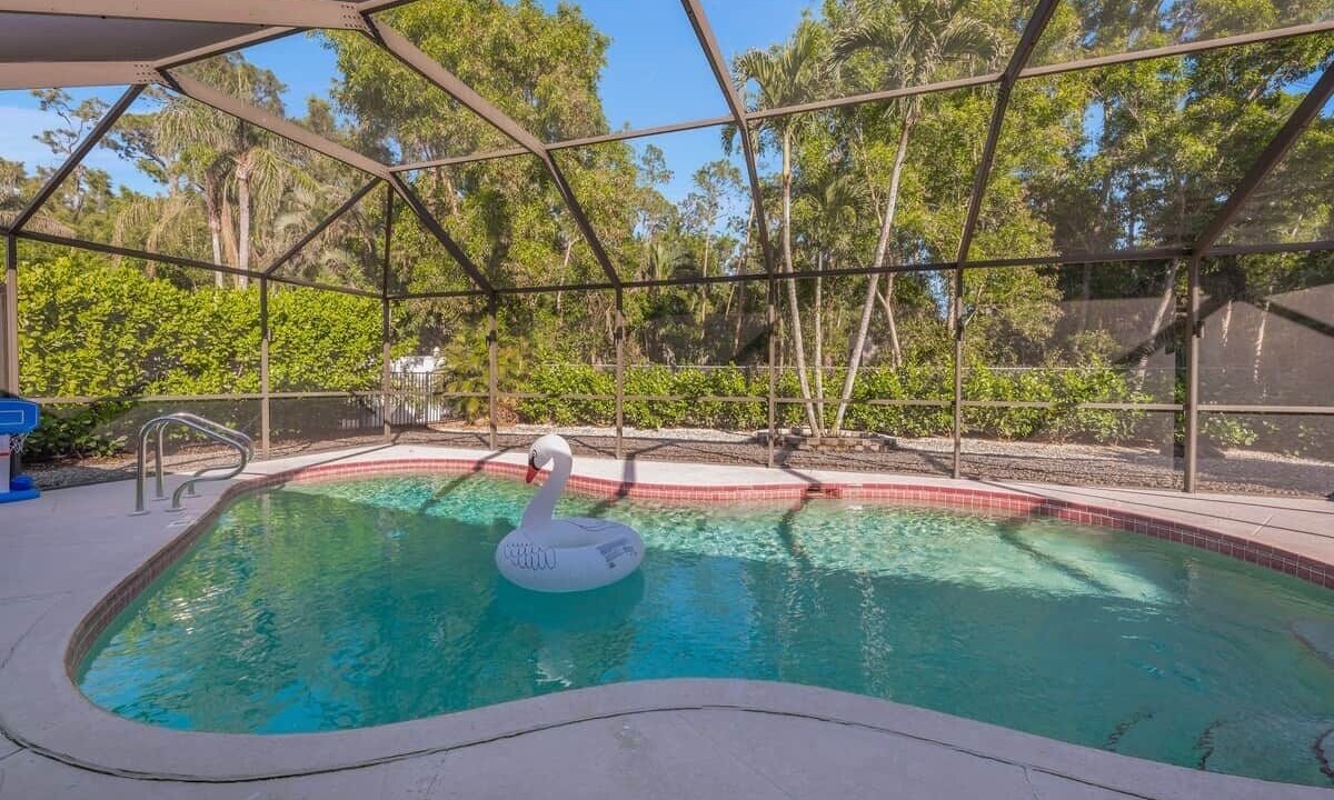 Photo of Outdoor in Crown Pointe
