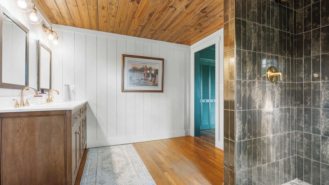 Photo of Bathroom in Tattnall County