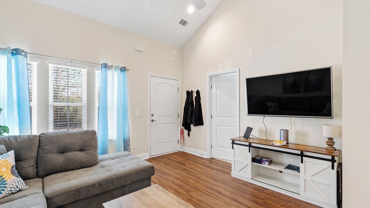 Photo of Livingroom in Shell Point