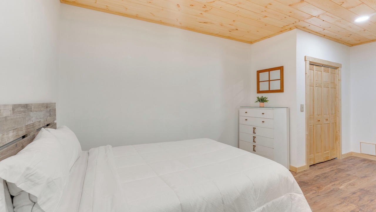 Photo of Bedroom in Unaka