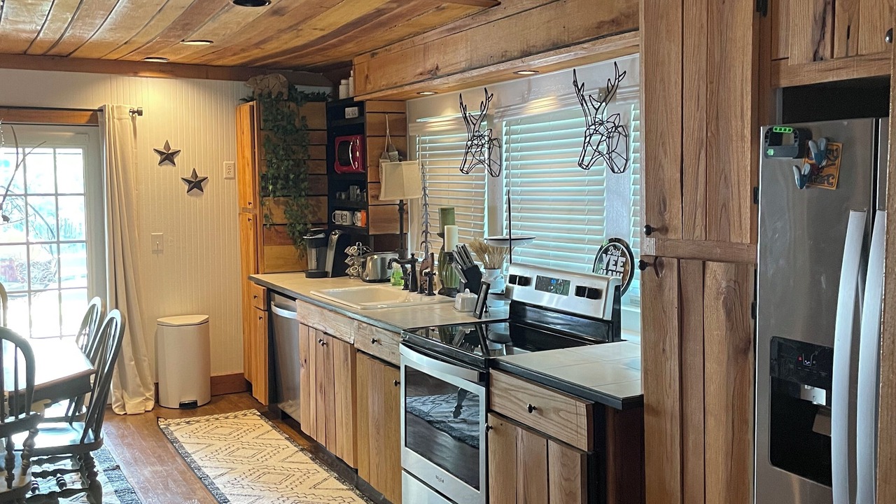 Photo of Kitchen in Townville