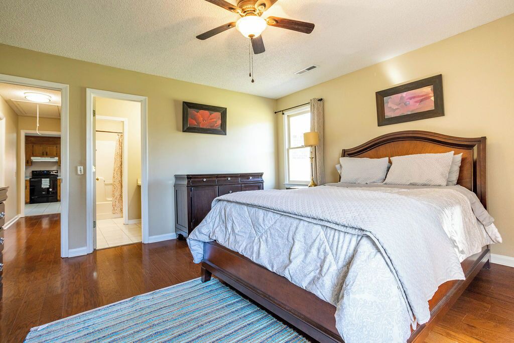 Photo of Bedroom in Oakland