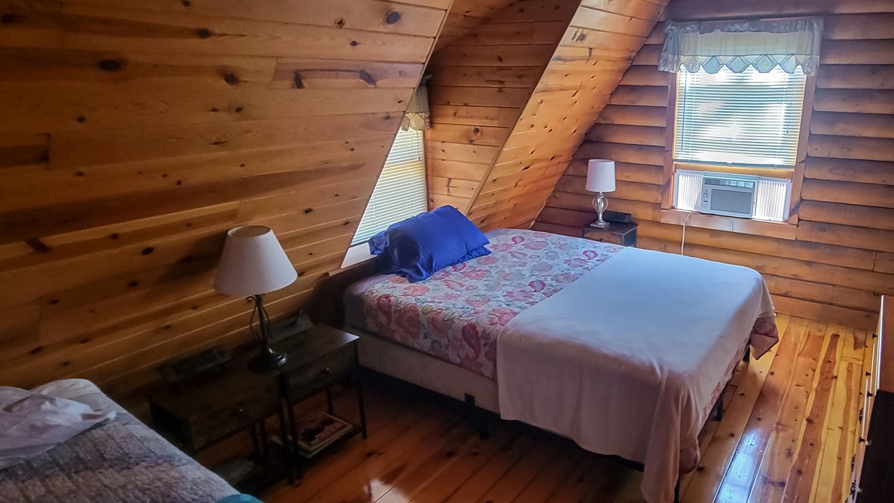 Photo of Bedroom in Townville