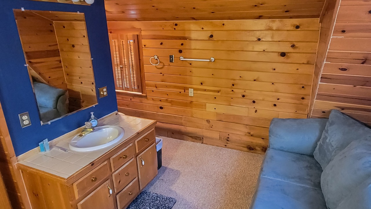 Photo of Bathroom in Townville