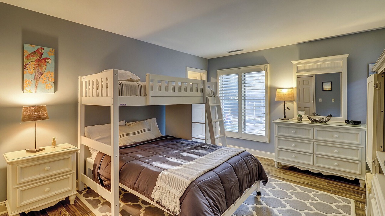 Photo of Bedroom in Beach Lagoon