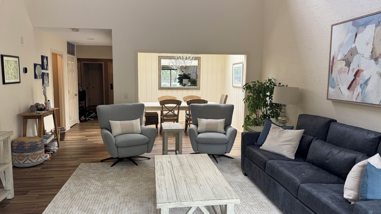Photo of Livingroom in Beach Lagoon