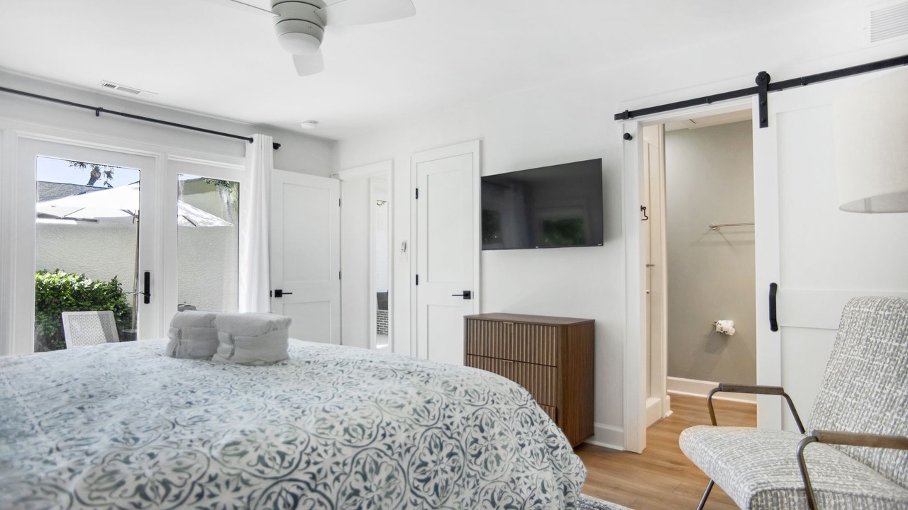 Photo of Bedroom in Oceanside
