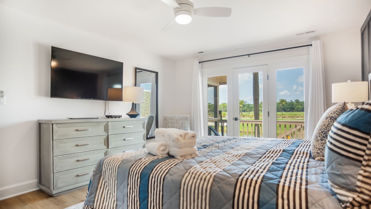 Photo of Bedroom in Oceanside