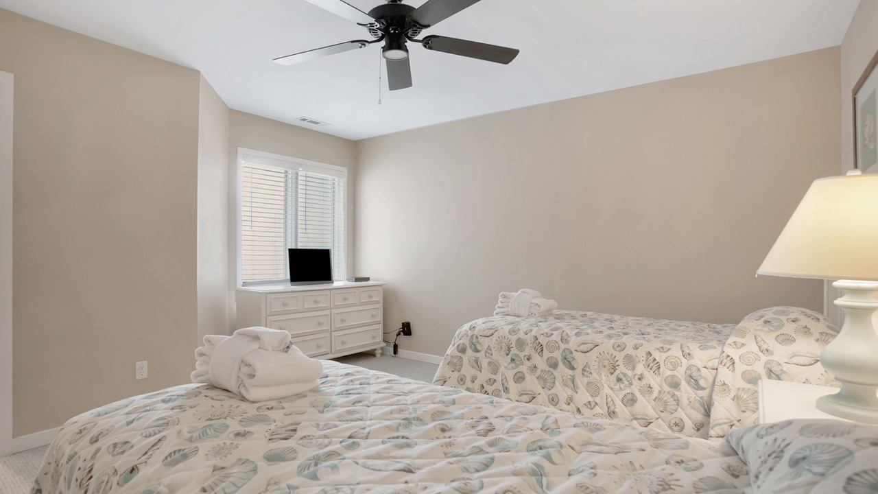 Photo of Bedroom in Beach Lagoon