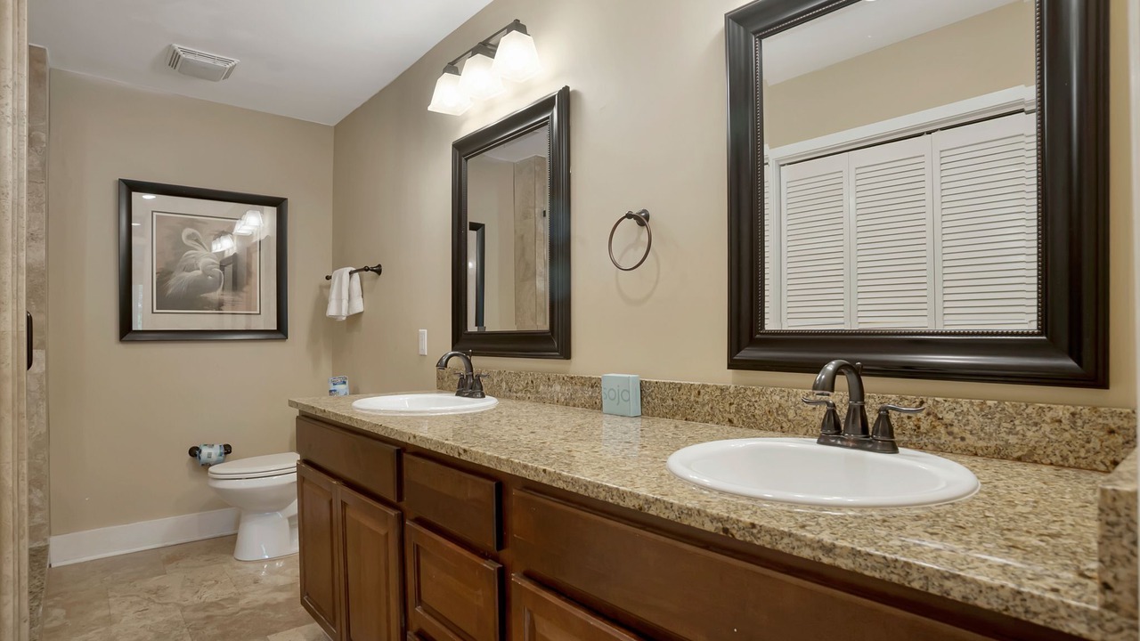 Photo of Bathroom in Beach Lagoon
