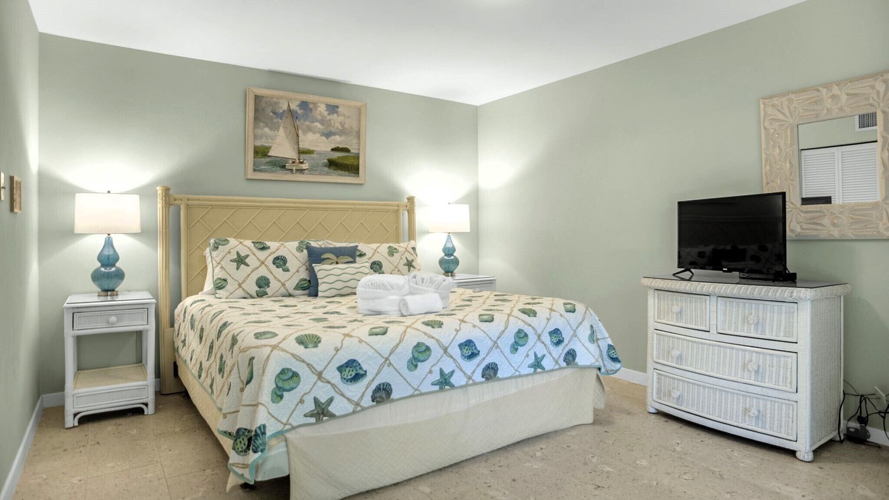 Photo of Bedroom in Beach Lagoon
