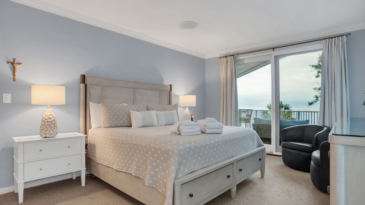 Photo of Bedroom in Beach Lagoon
