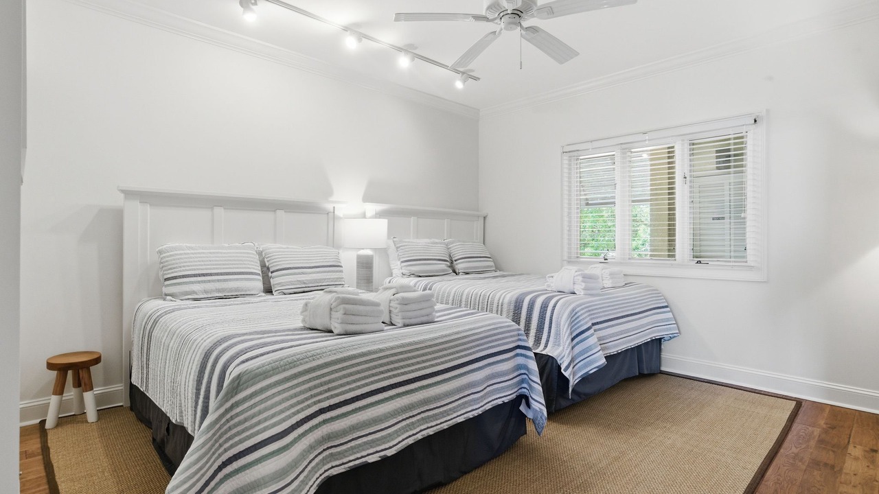 Photo of Bedroom in Beach Lagoon