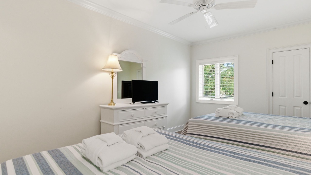 Photo of Bedroom in Beach Lagoon