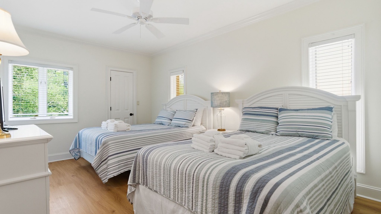 Photo of Bedroom in Beach Lagoon