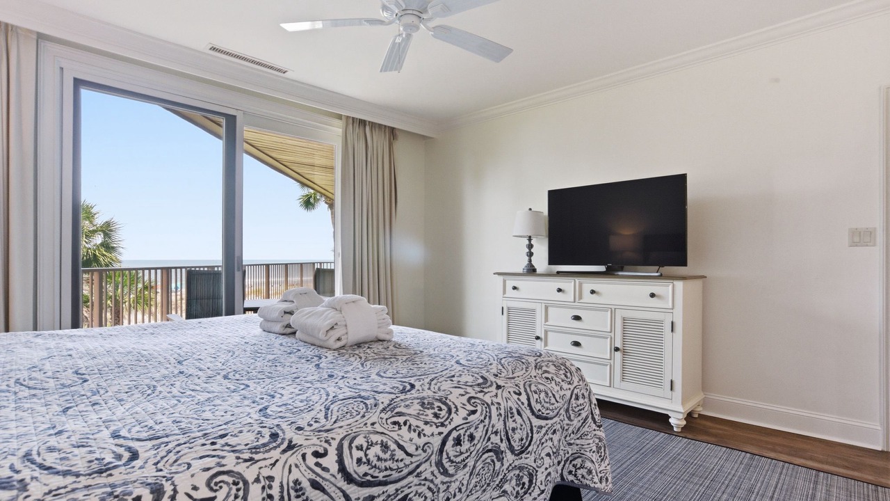 Photo of Bedroom in Beach Lagoon