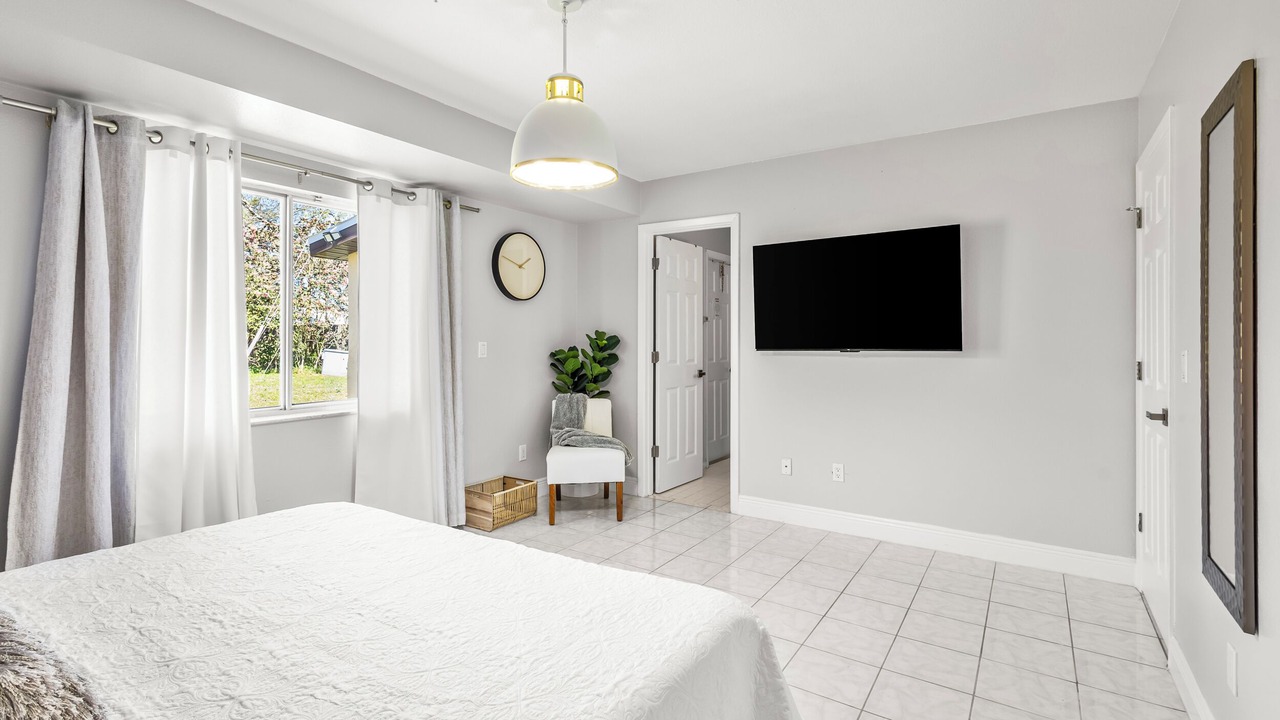 Photo of Bedroom in Florida Ridge