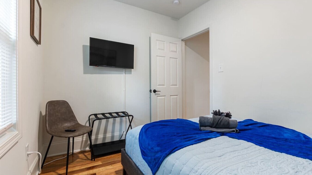 Photo of Bedroom in Downtown