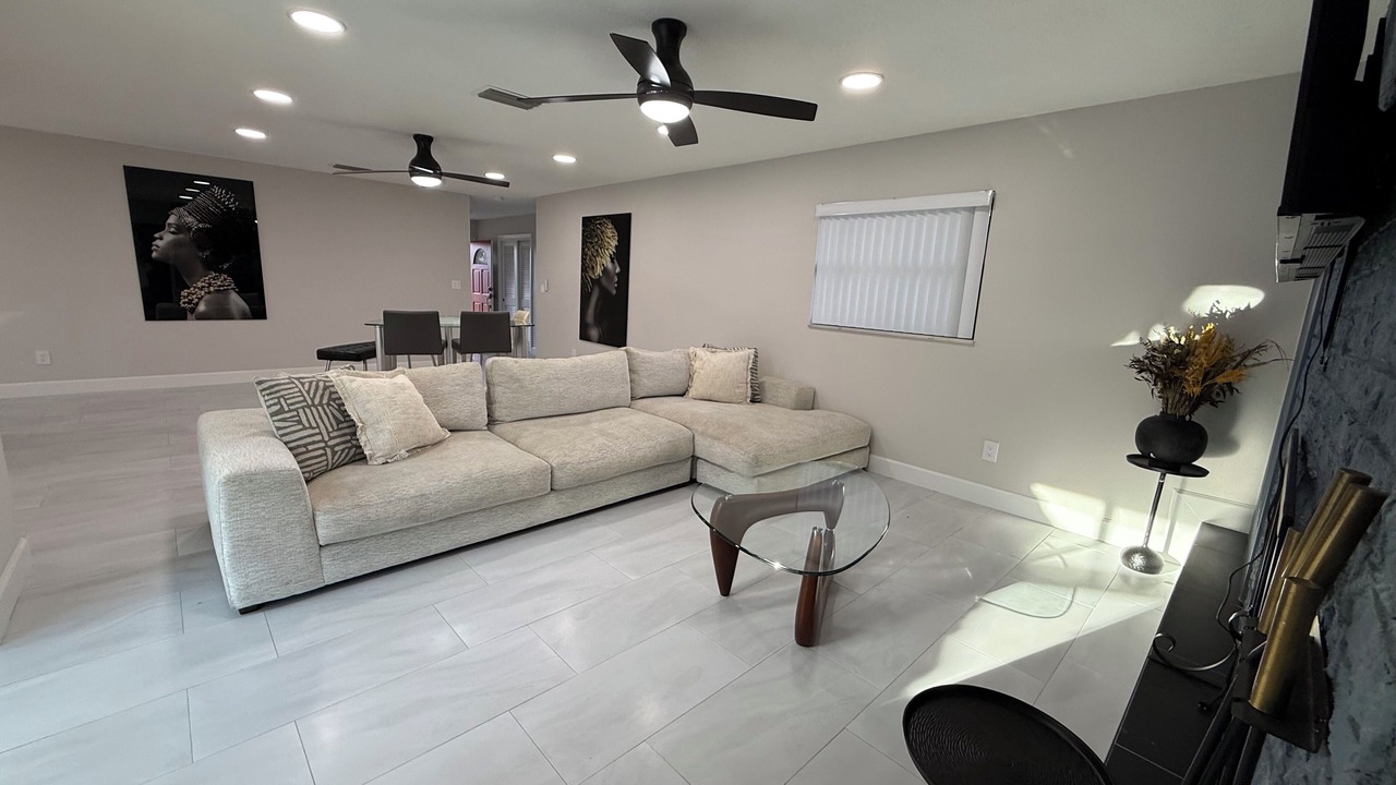 Photo of Livingroom in Bloomingdale