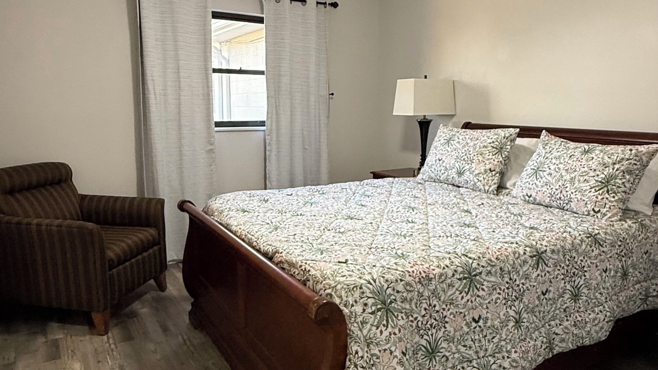 Photo of Bedroom in Bloomingdale