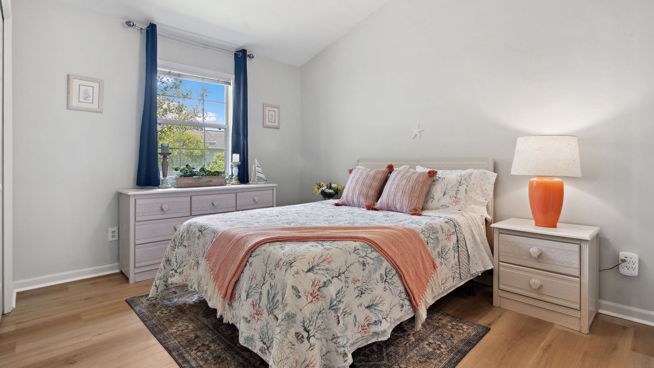 Photo of Bedroom in Surfside Beach