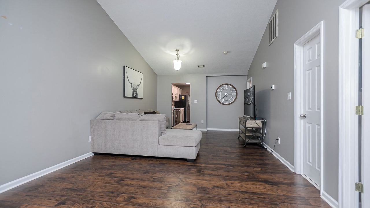 Photo of Livingroom in National Hills