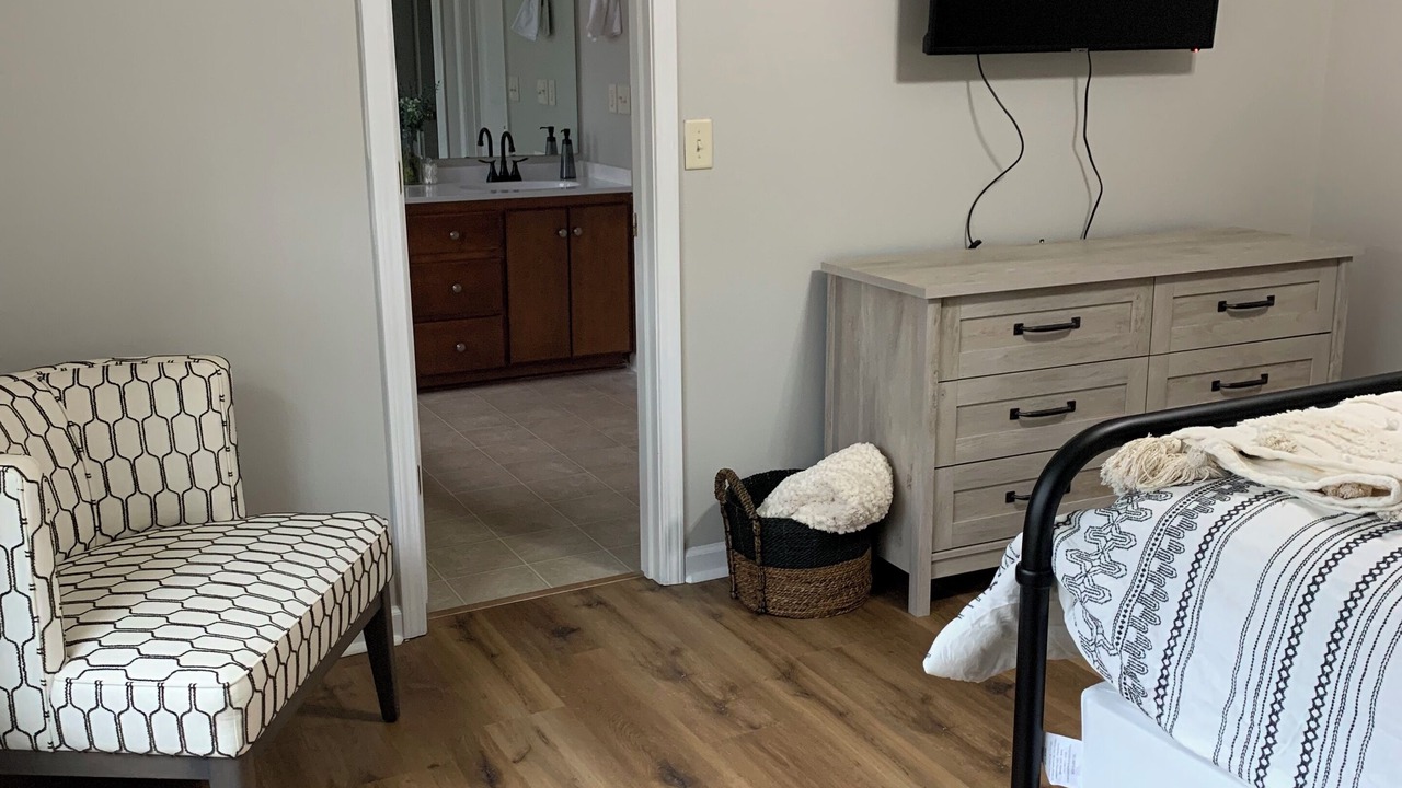 Photo of Bedroom in Hinesville