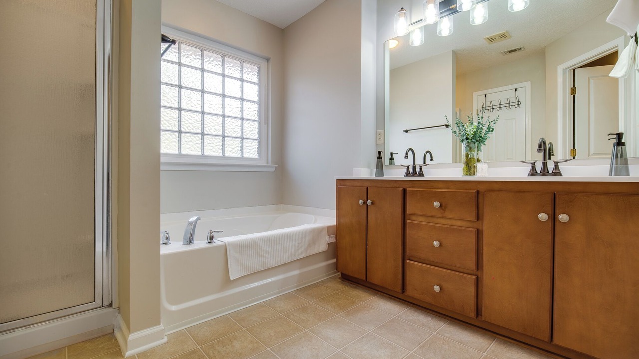 Photo of Bathroom in Hinesville