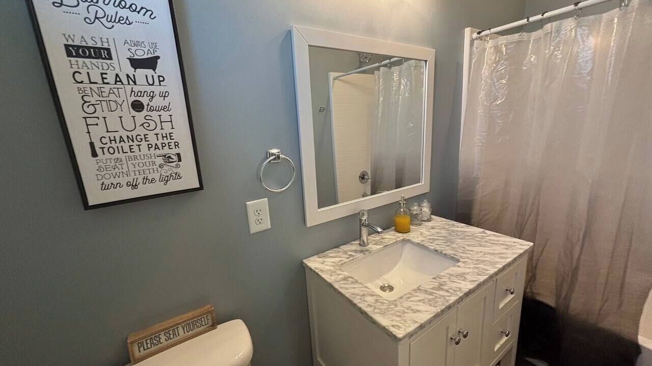 Photo of Bathroom in Dunean