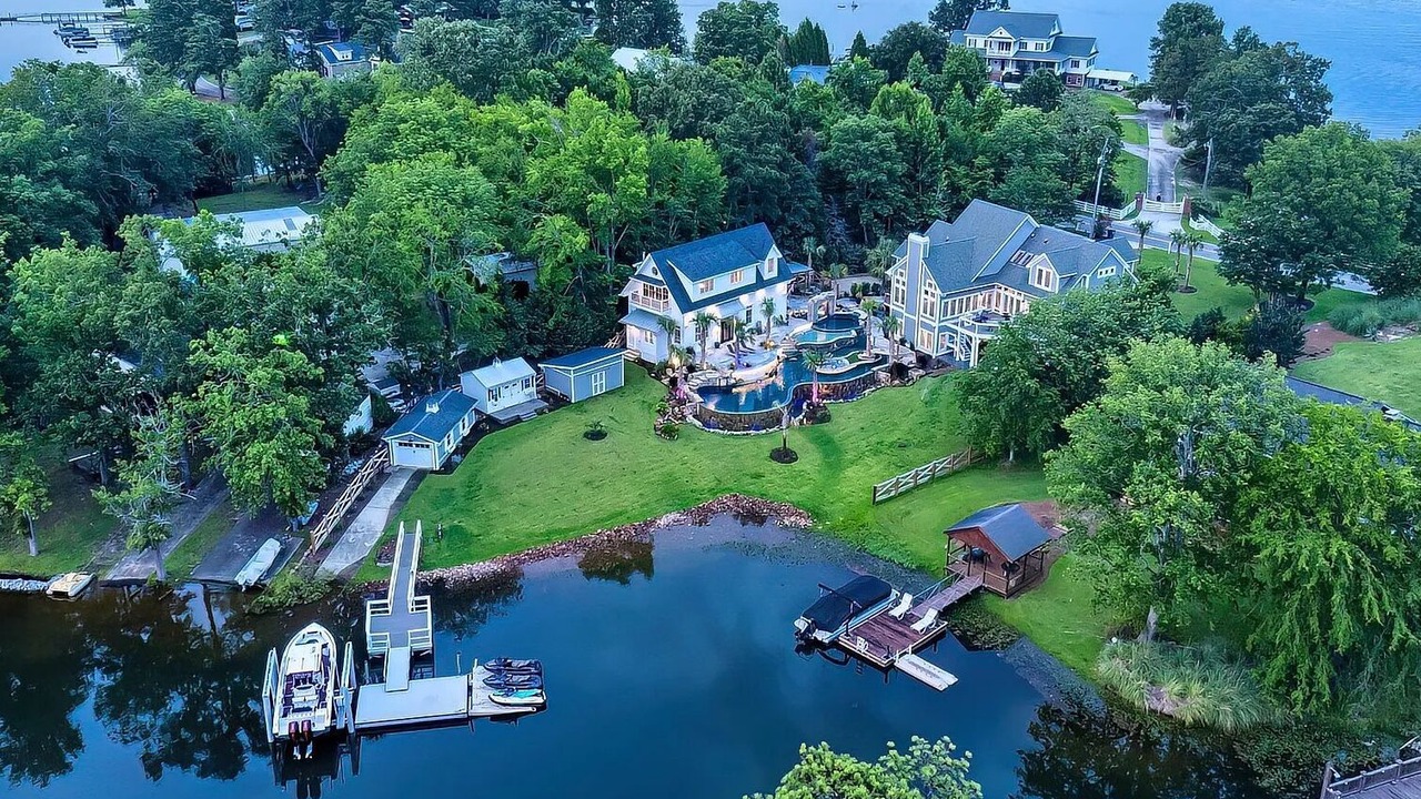 Photo of Outdoor in Chapin