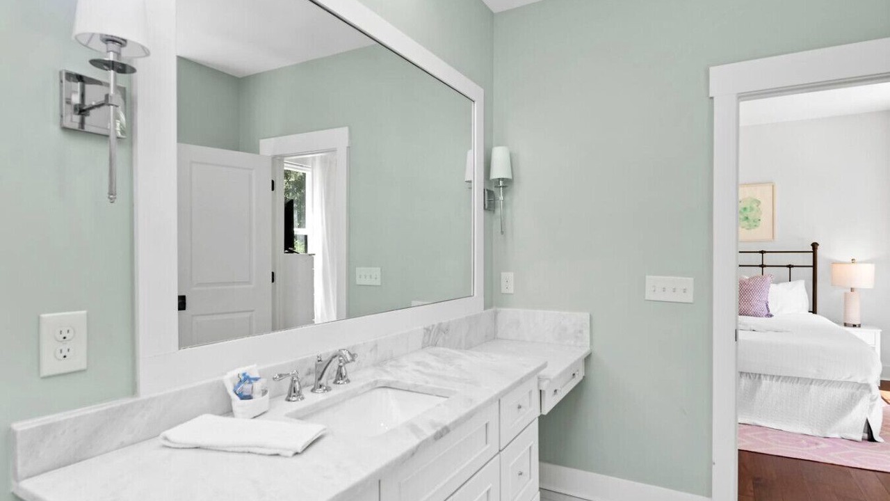 Photo of Bathroom in Chapin