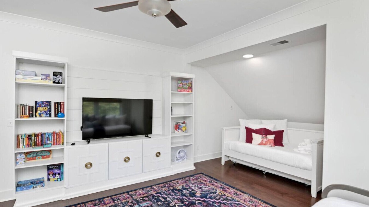 Photo of Bedroom in Chapin