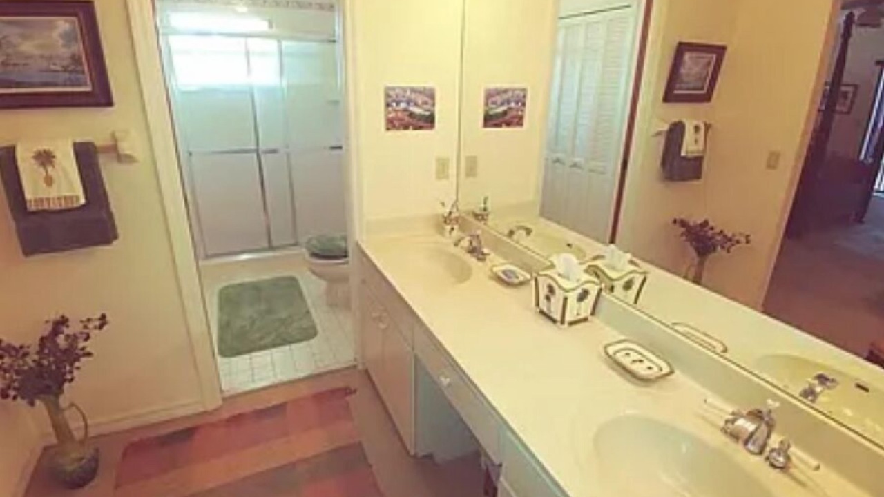 Photo of Bathroom in Florida Ridge
