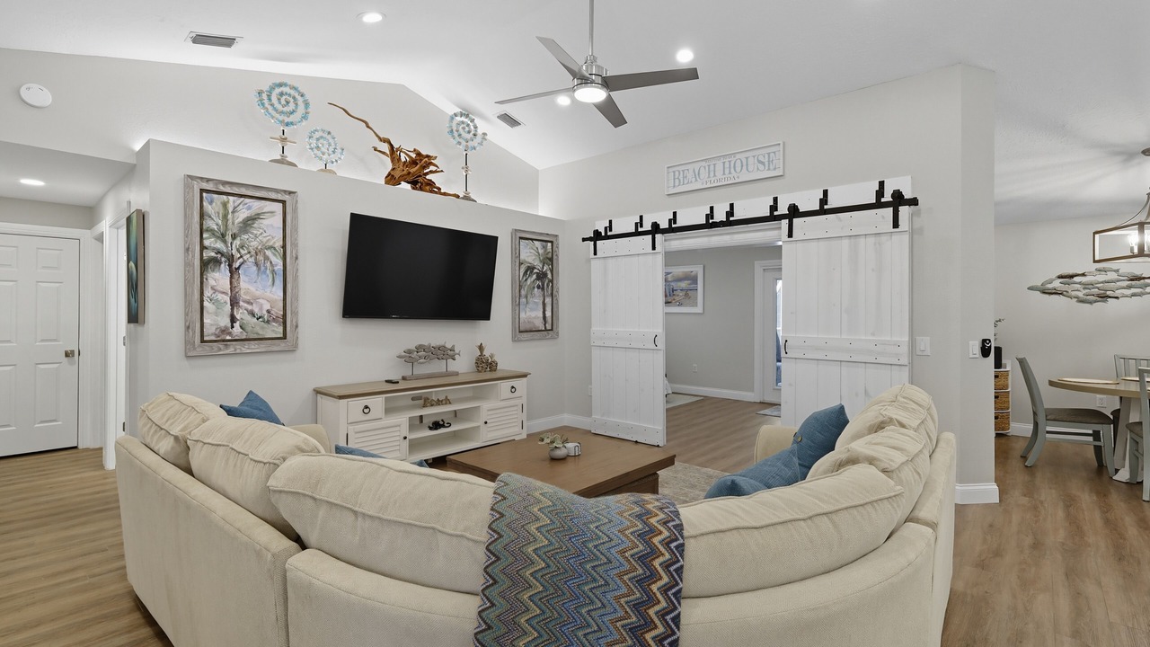 Photo of Livingroom in Wabasso Beach