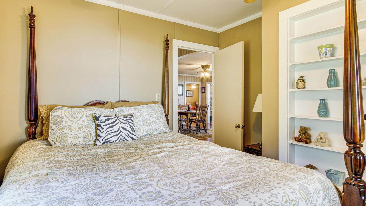 Photo of Bedroom in Cross Hill
