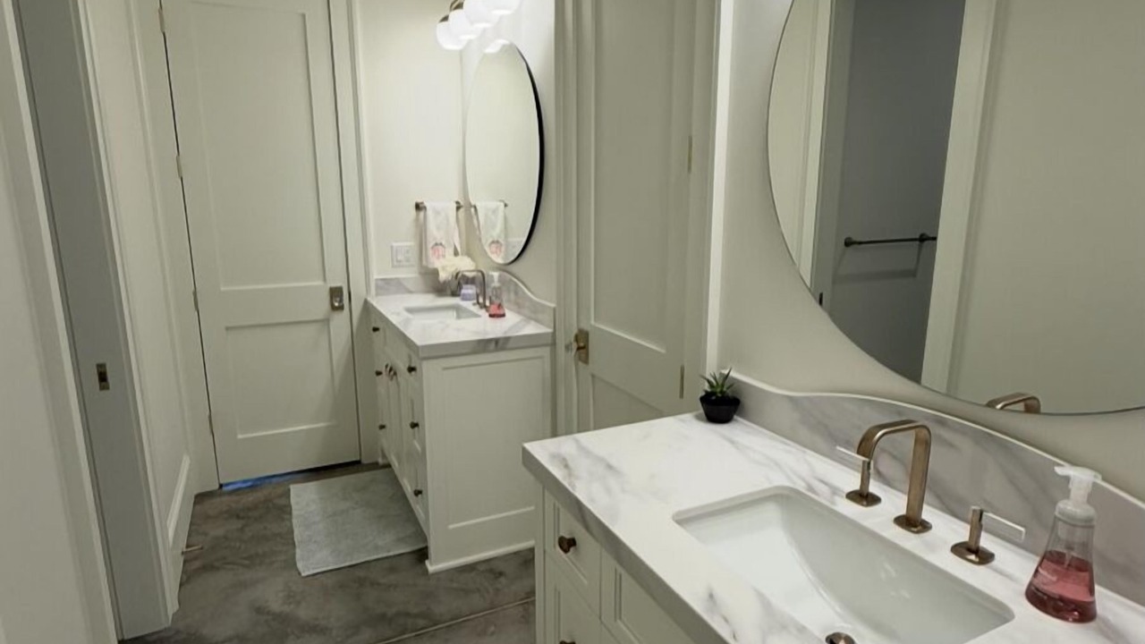 Photo of Bathroom in Appling