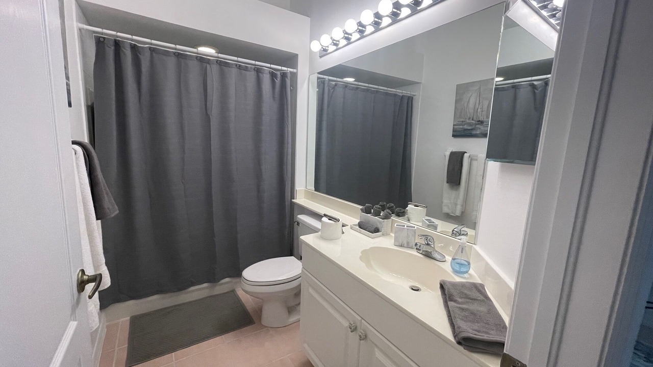 Photo of Bathroom in Falcons Glen