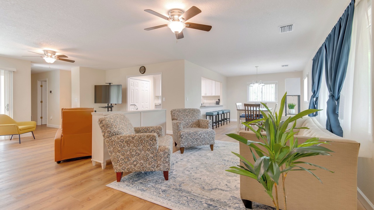 Photo of Bedroom in Winter Springs
