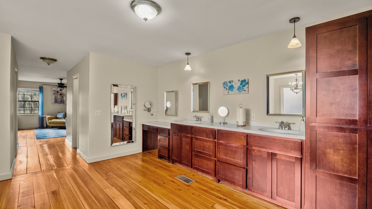 Photo of Bathroom in Ludowici