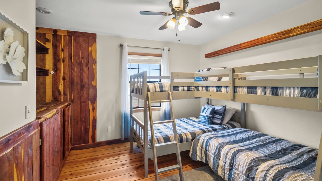 Photo of Bedroom in Ludowici